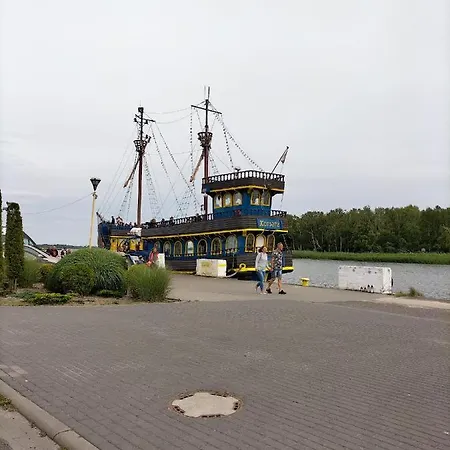 Holiday home Ferienhaus Dziwna Polnische Ostsee Mit Sauna Und Jakuzzi *